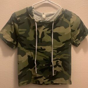 Camouflage shirt with hoodie and pull strings size women’s L